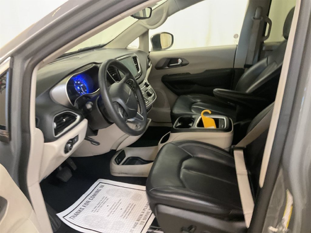 Certified 2023 Chrysler Pacifica Touring L Van Passenger Van