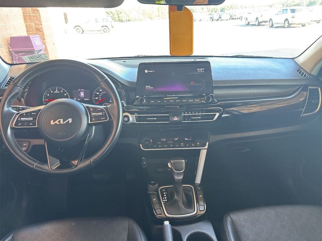Certified 2022 Kia Seltos EX SUV