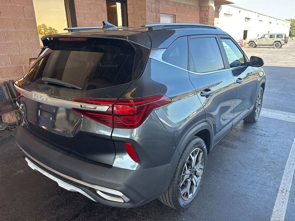 Certified 2022 Kia Seltos EX SUV