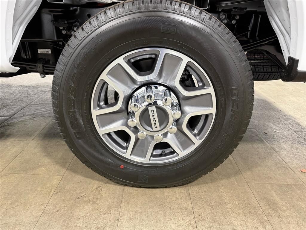2026 Ford F-350 Super Duty Lariat - Photo 16