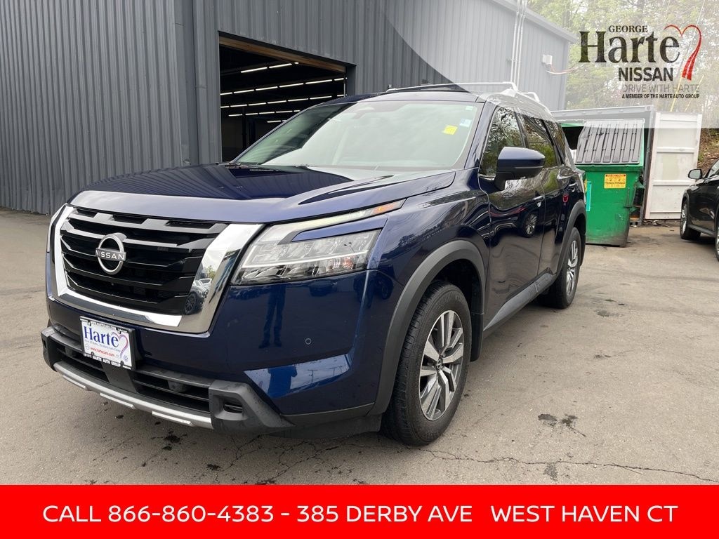 Used 2024 Nissan Pathfinder SL SUV