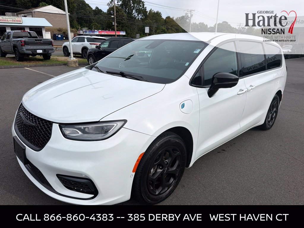 2024 Chrysler Pacifica Hybrid