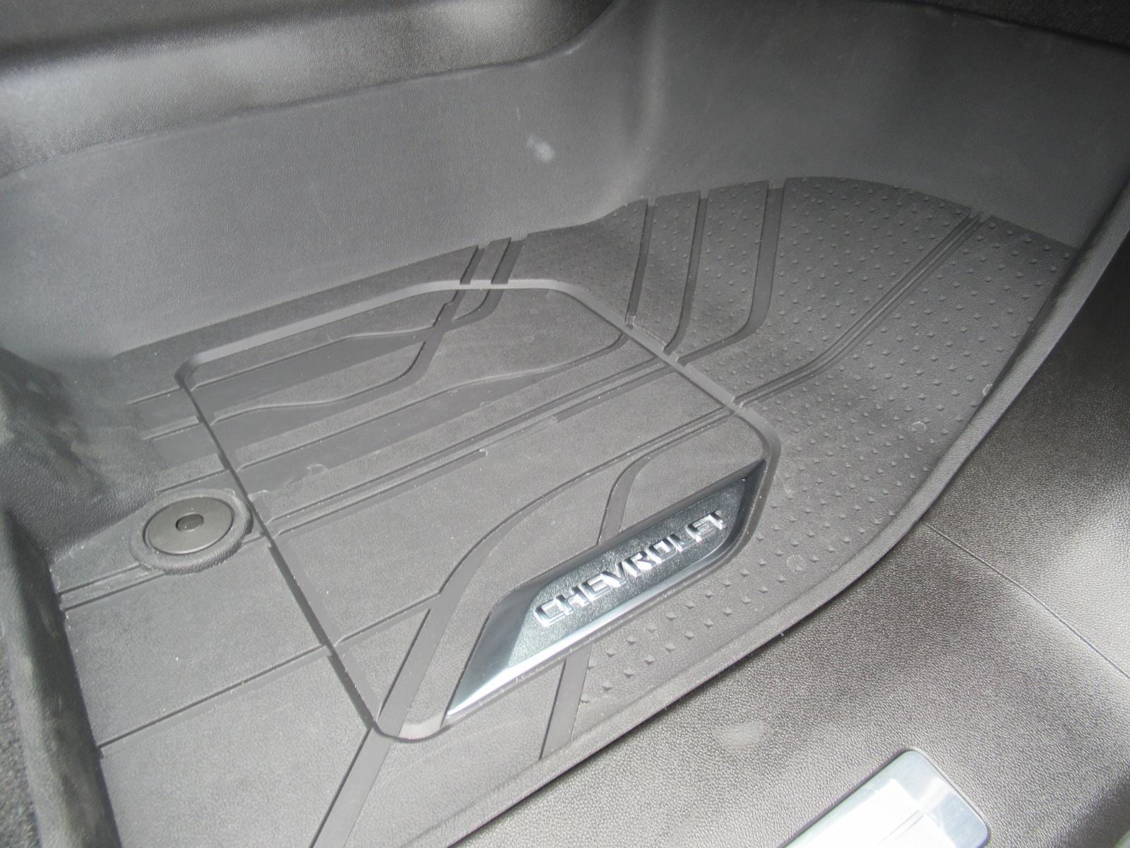 2025 Chevrolet Suburban Premier - Photo 31