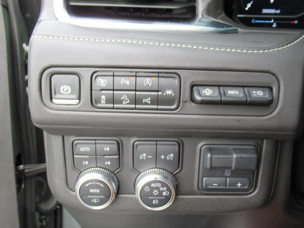 2024 GMC Yukon XL Denali Ultimate - Photo 25