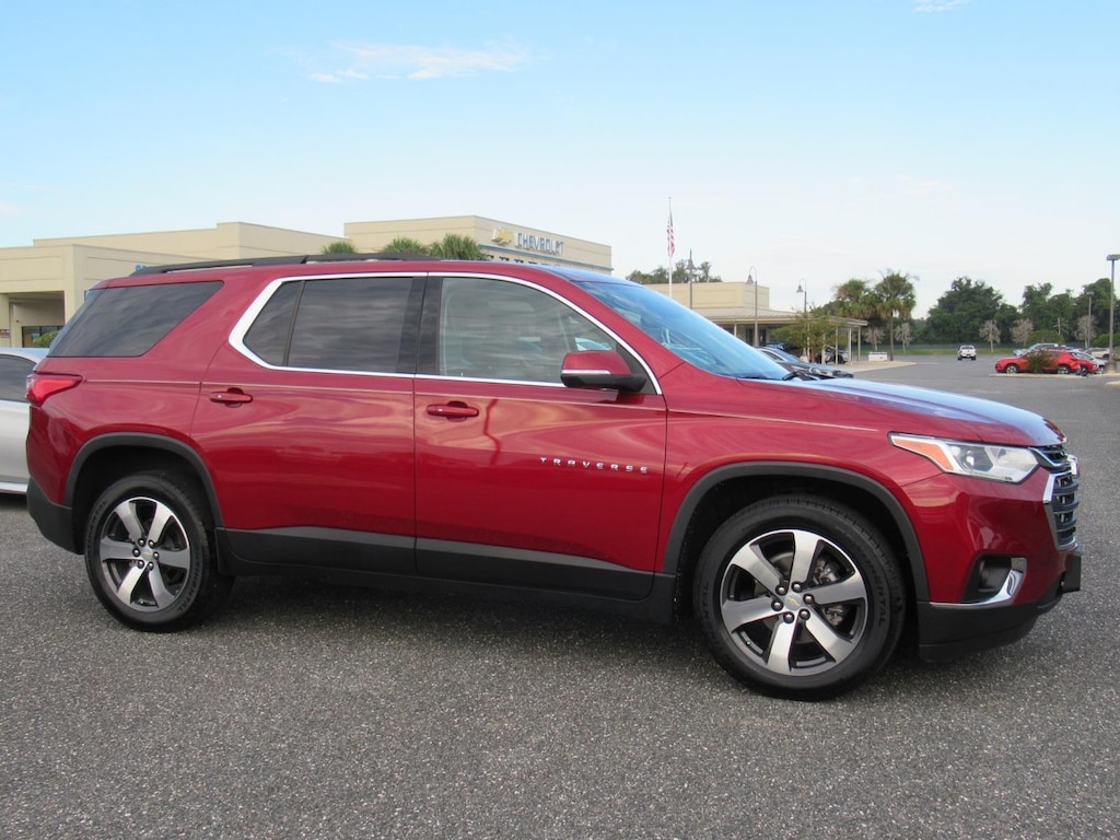 Used 2021 Chevrolet Traverse LT Leather SUV