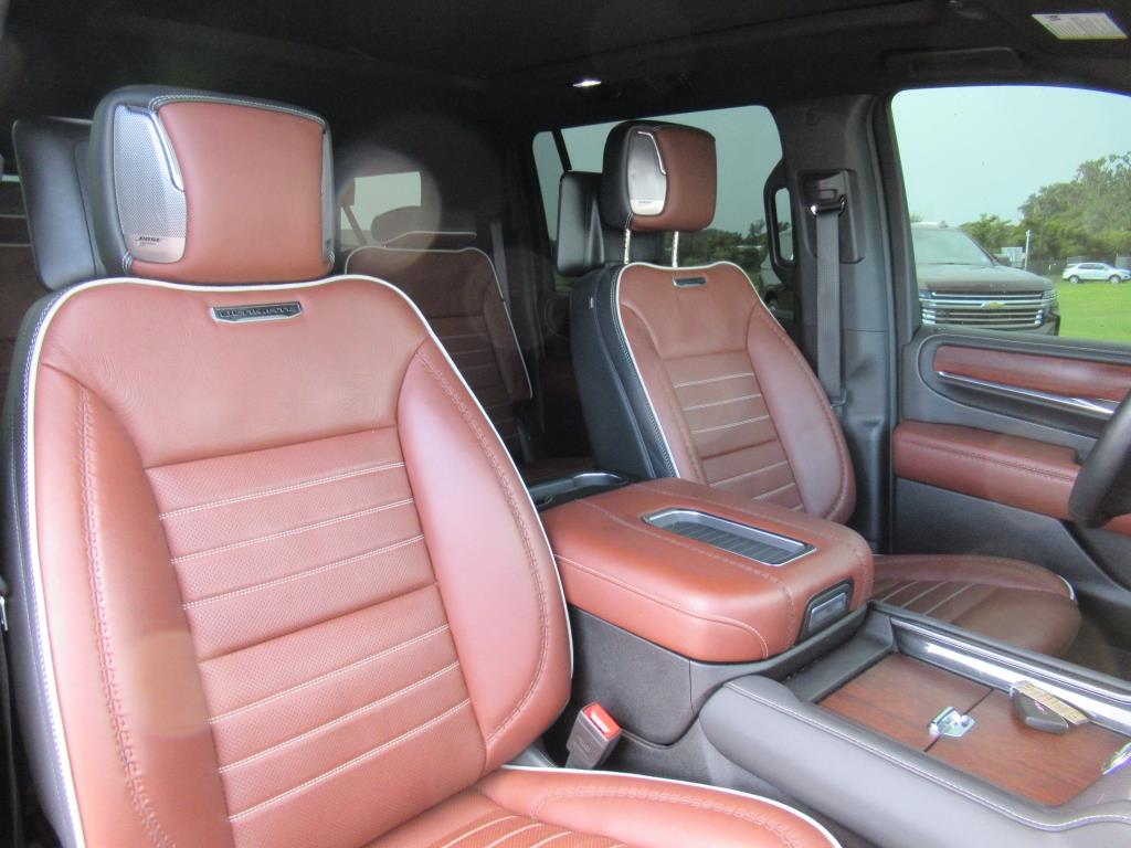 2024 GMC Yukon XL Denali Ultimate - Photo 8