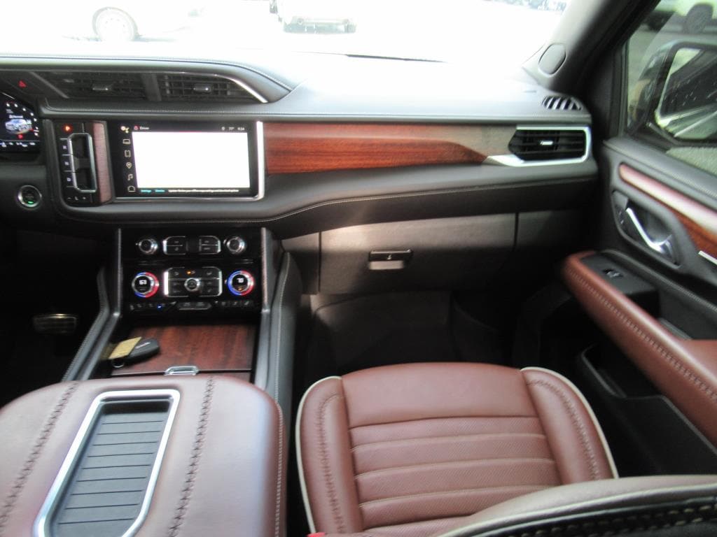 2024 GMC Yukon XL Denali Ultimate - Photo 13