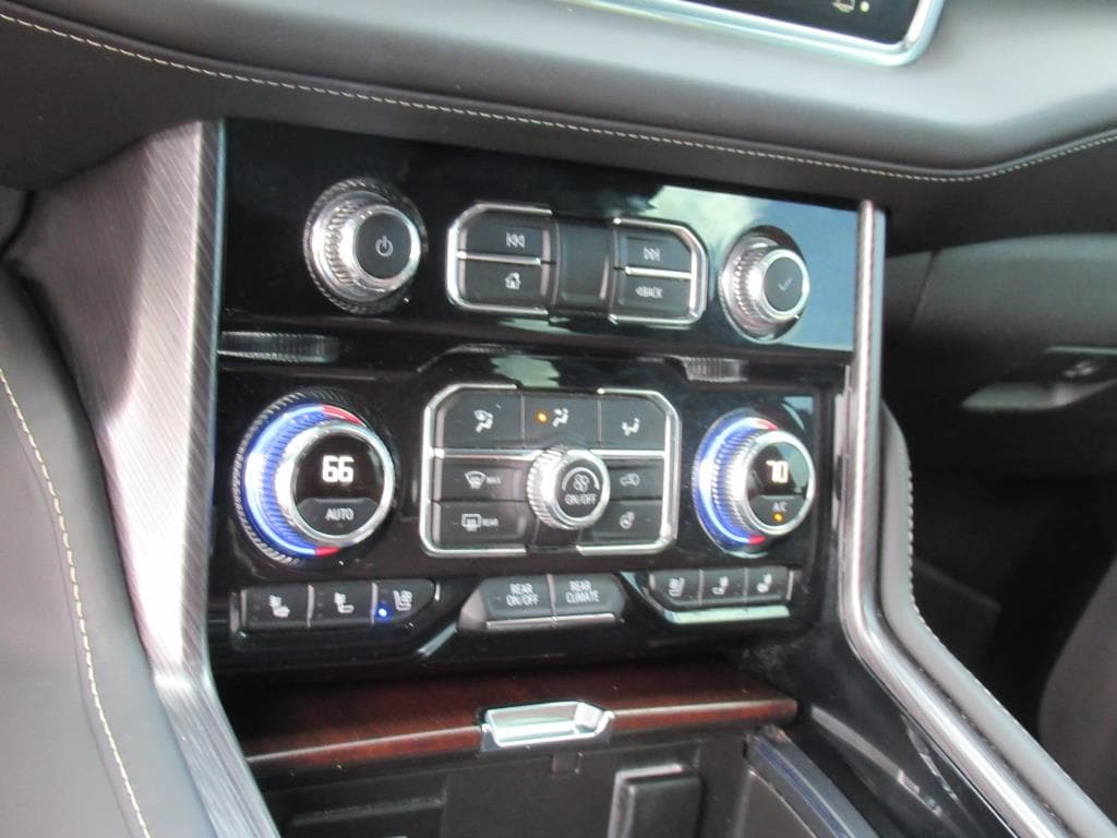 2024 GMC Yukon XL Denali Ultimate - Photo 23