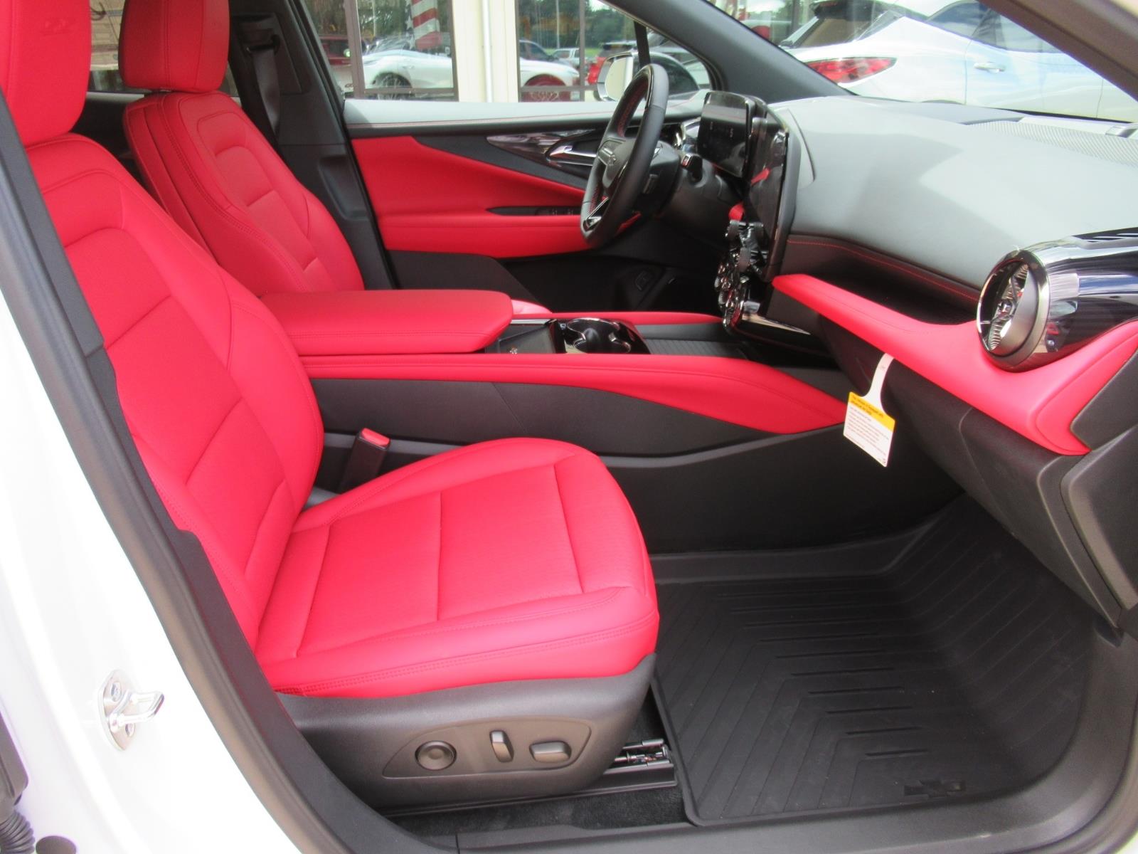2026 Chevrolet Blazer EV SS - Photo 10