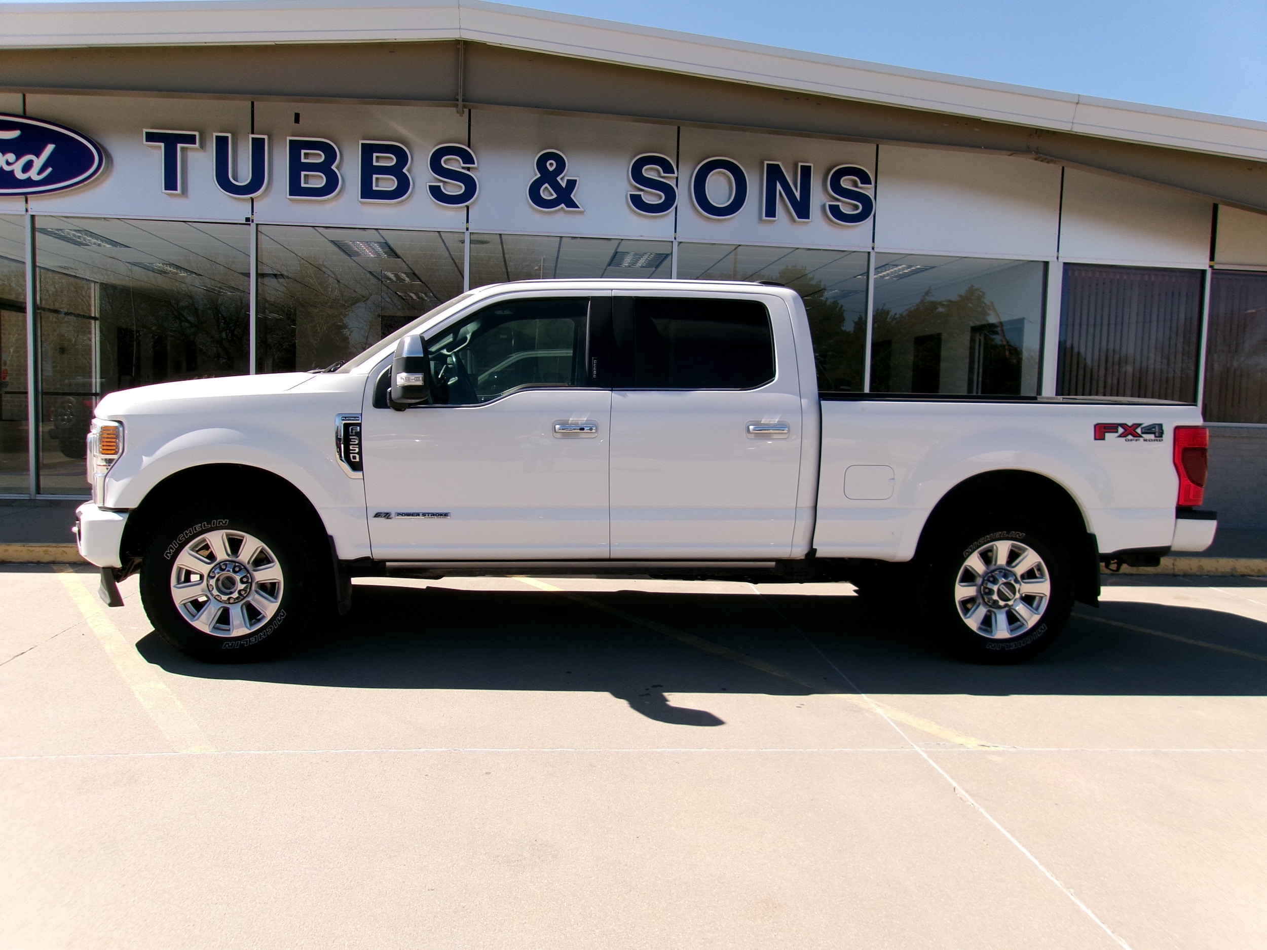 2022 Ford F-350 Super Duty Platinum