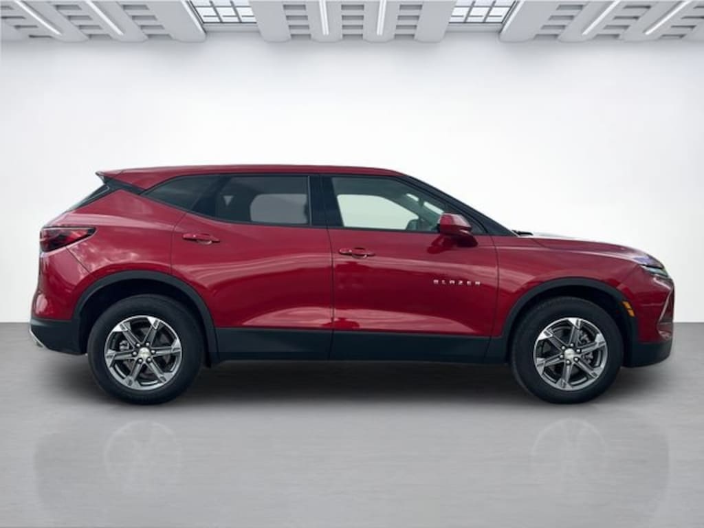 Used 2025 Chevrolet Blazer 2LT SUV