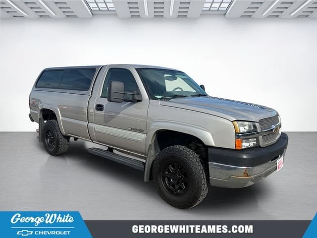 2004 Chevrolet Silverado 2500HD LS