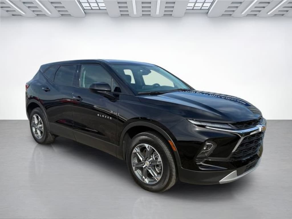 Used 2025 Chevrolet Blazer 2LT SUV