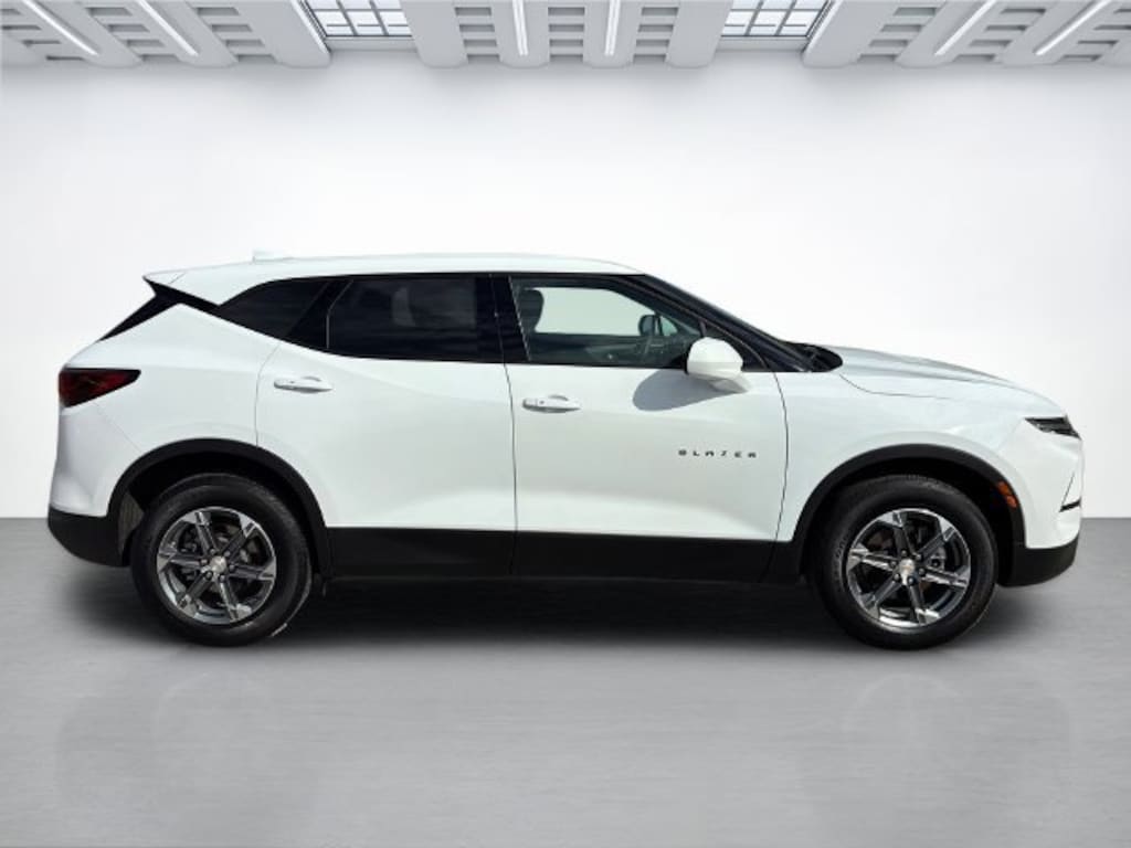 Used 2025 Chevrolet Blazer 2LT SUV