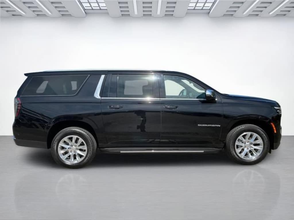 Used 2025 Chevrolet Suburban Premier SUV