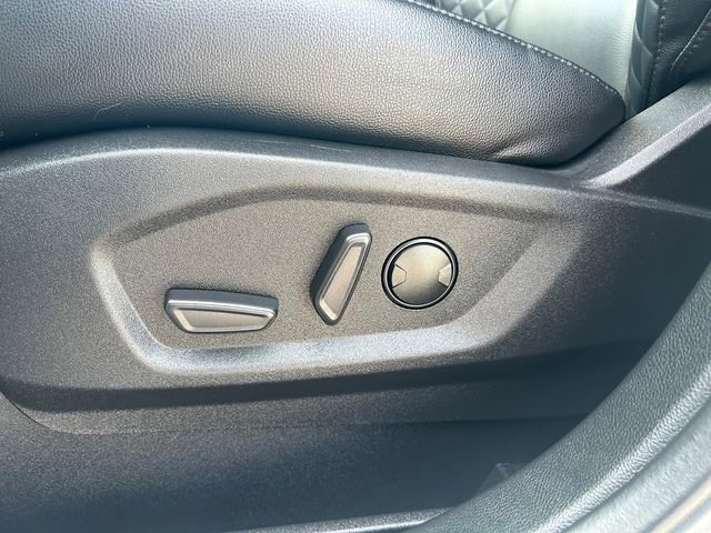 2024 Ford Edge Titanium - Photo 19