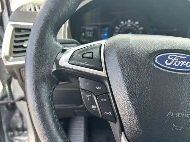 2024 Ford Edge Titanium - Photo 22