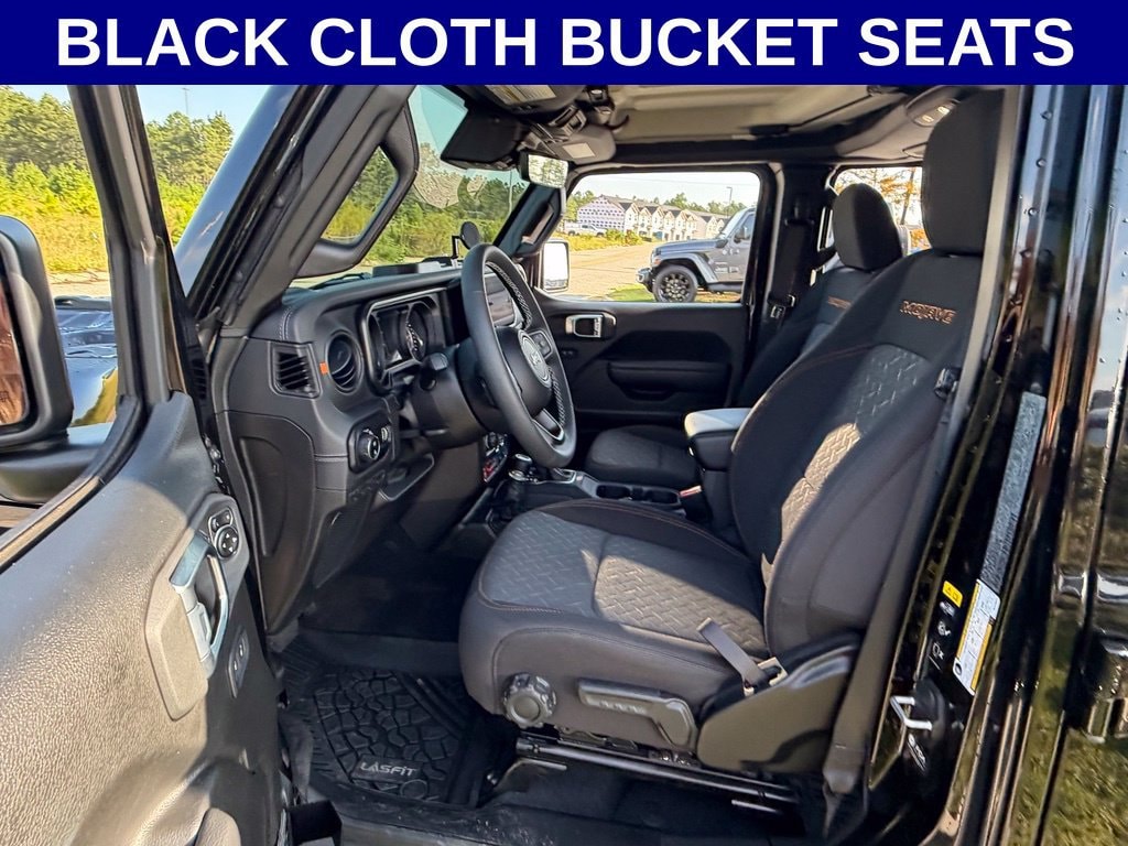 Used 2025 Jeep Gladiator Mojave Mojave 4x4