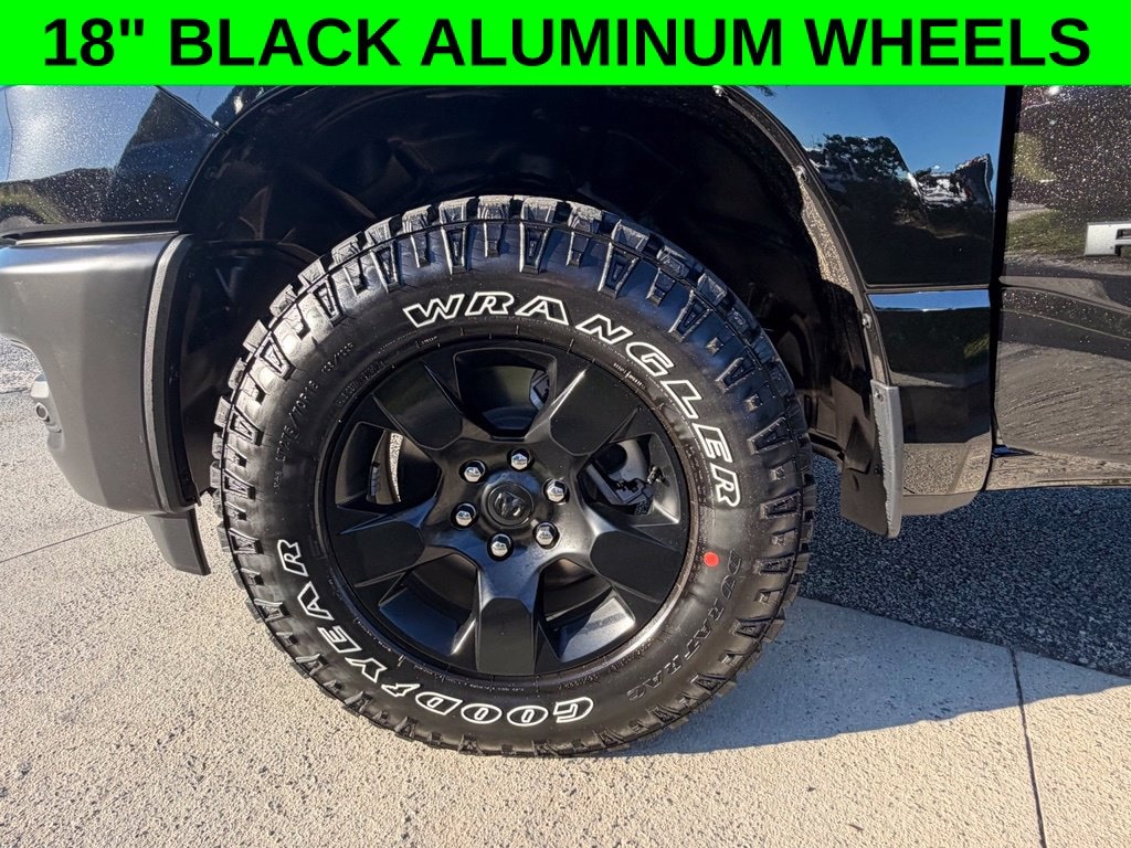 New 2027 Ram 1500 WARLOCK CREW CAB 4X4 5'7 BOX Pickup