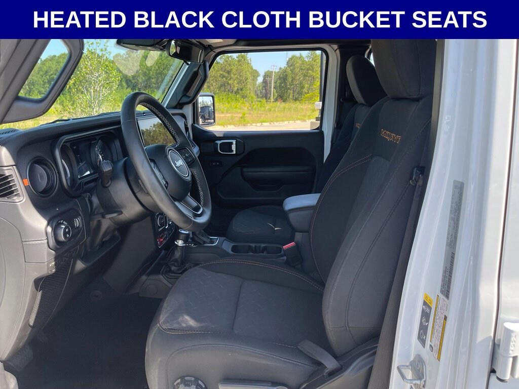 Used 2025 Jeep Gladiator Mojave Mojave 4x4