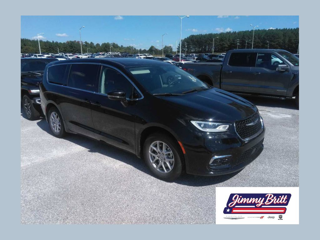 Used 2024 Chrysler Pacifica Touring L Touring L FWD