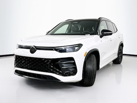 2026 Volkswagen Tiguan SE R-Line Black SUV