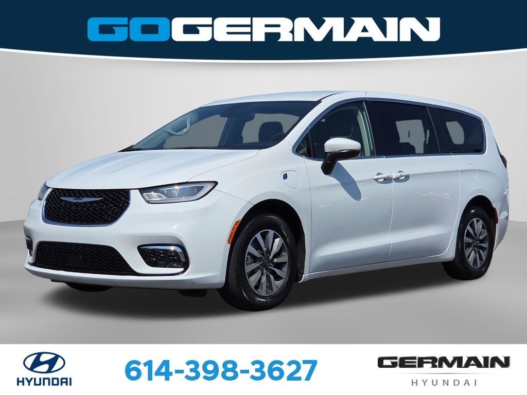 Used 2023 Chrysler Pacifica Hybrid Touring L Minivan/Van