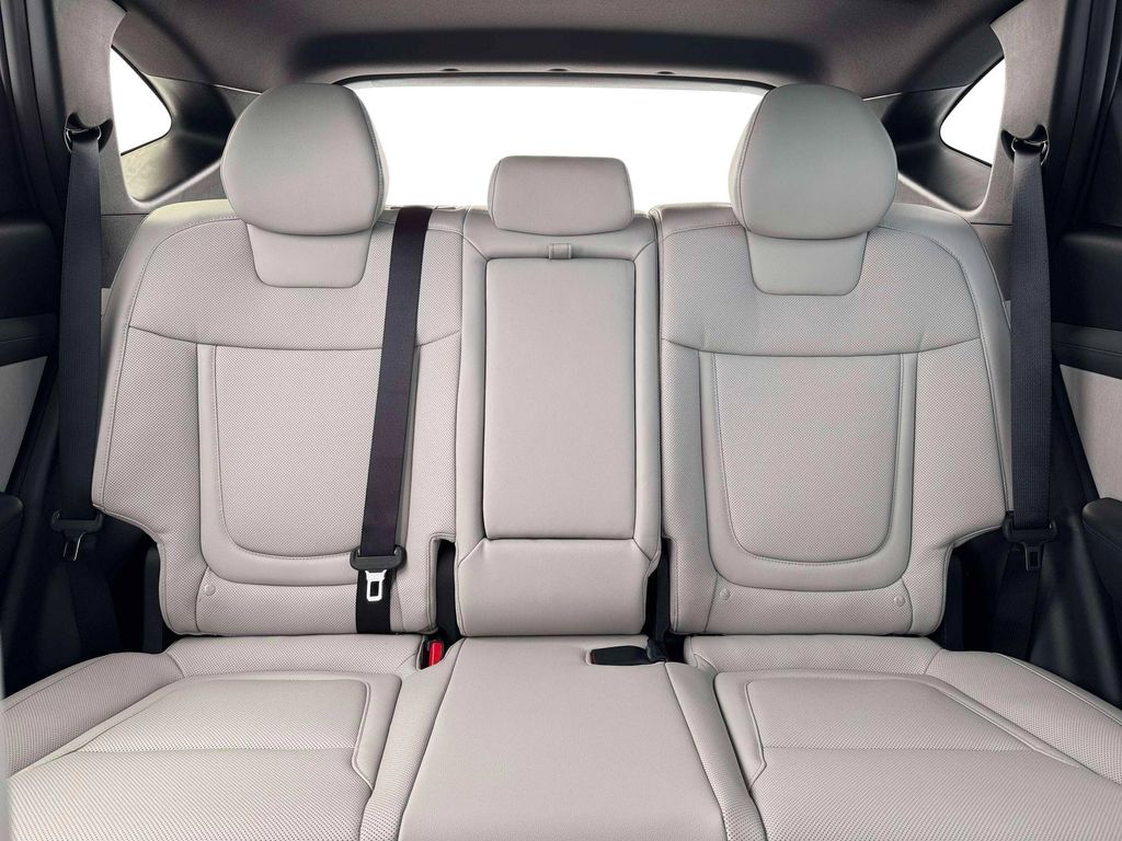 2026 Hyundai Tucson Limited - Photo 16
