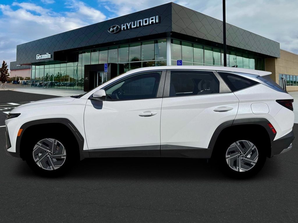 New 2026 Hyundai Tucson Hybrid Blue SE SUV