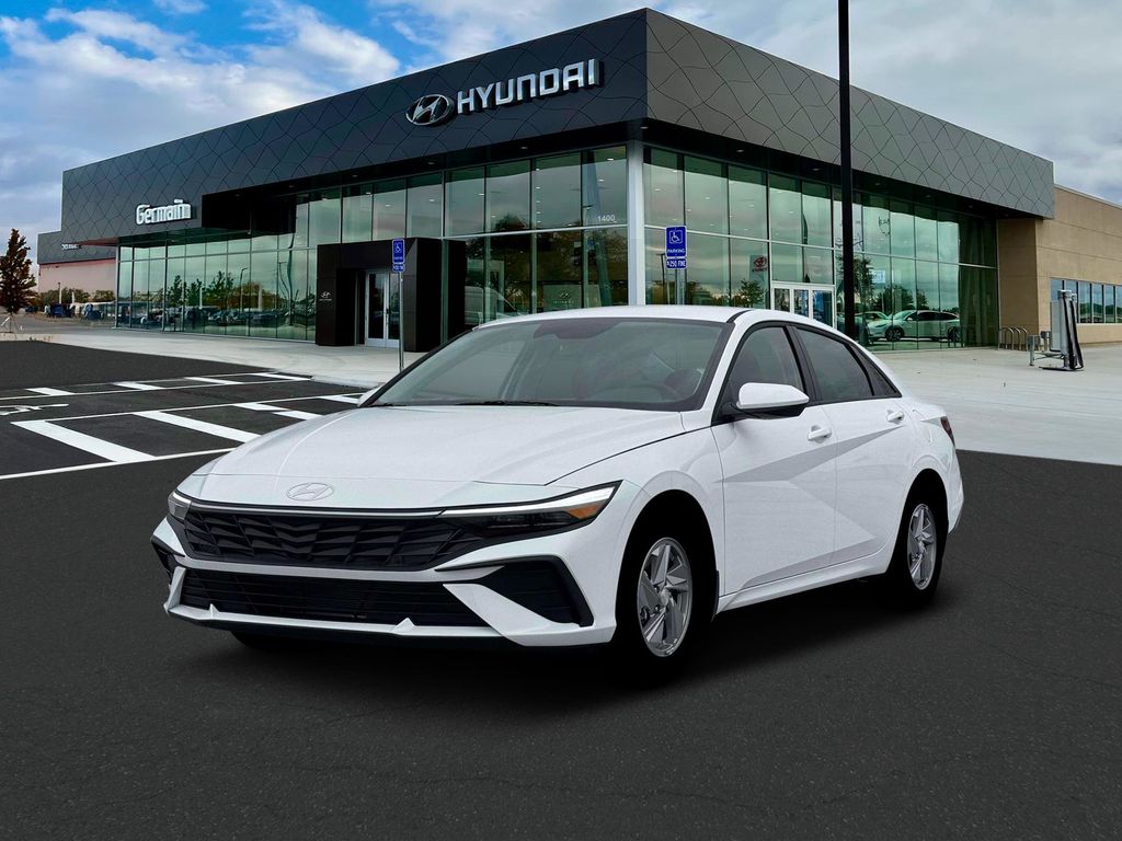 New 2026 Hyundai Elantra SE Sedan
