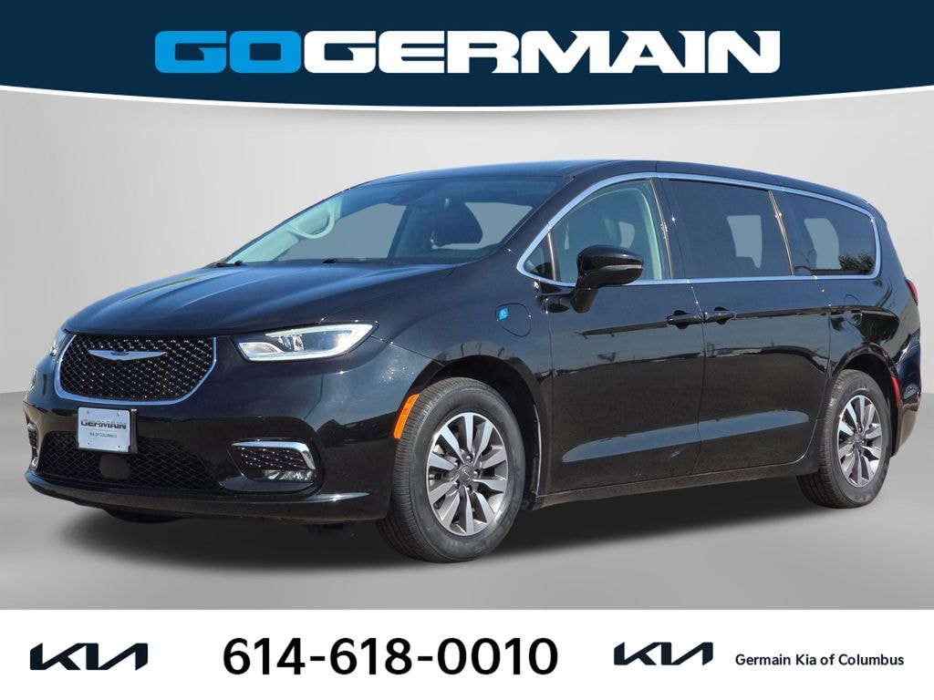 Used 2024 Chrysler Pacifica Hybrid Select Minivan/Van