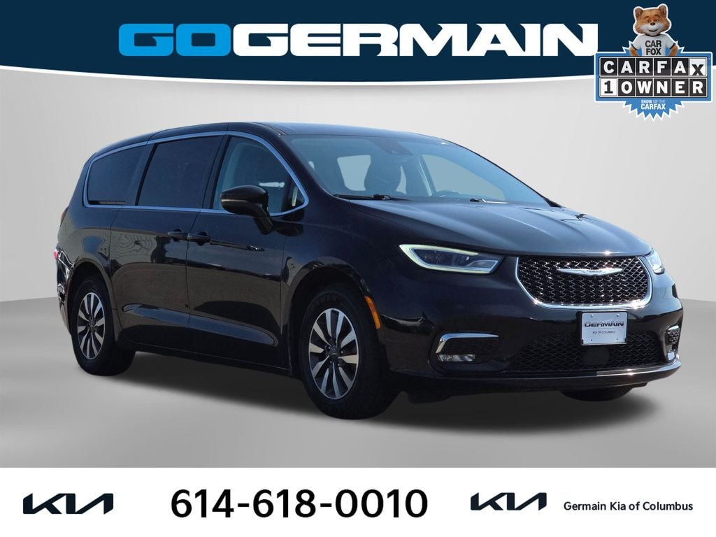 Used 2024 Chrysler Pacifica Hybrid Select Minivan/Van