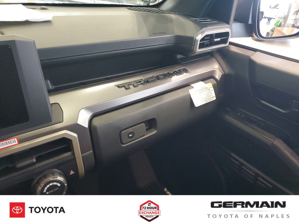 2026 Toyota Tacoma SR5 - Photo 31