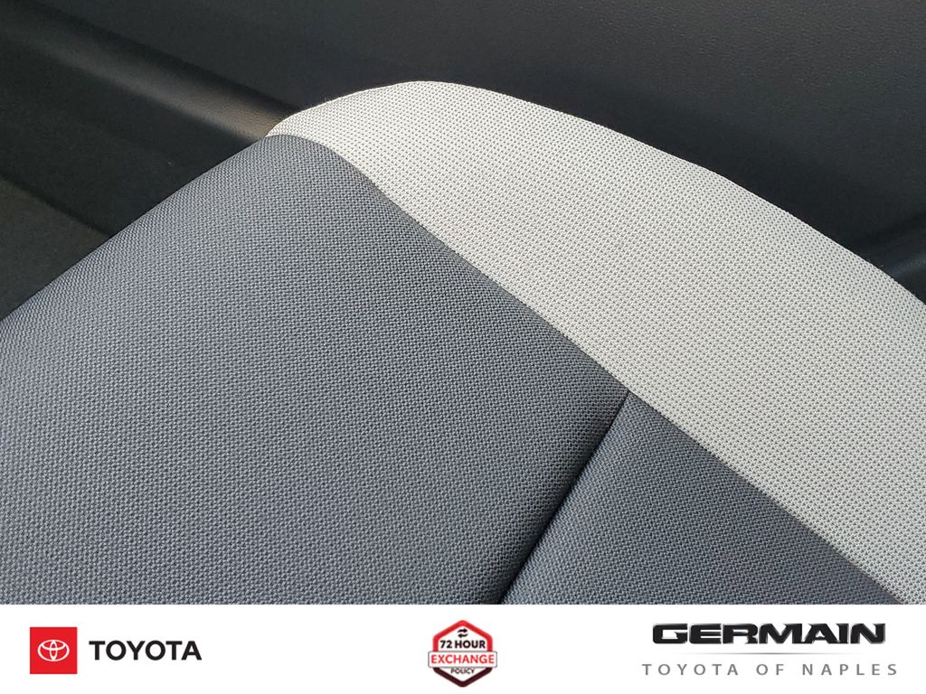 2026 Toyota Corolla LE - Photo 26