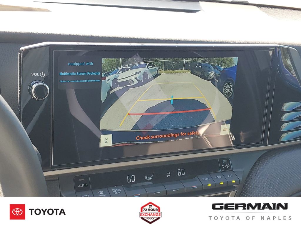 2026 Toyota Camry SE - Photo 23
