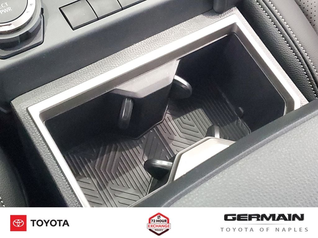 2026 Toyota Tacoma SR5 - Photo 32