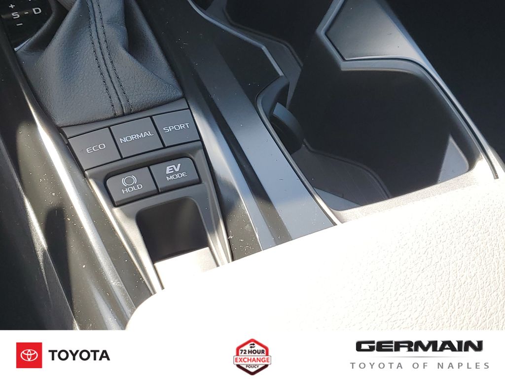 2026 Toyota Camry SE - Photo 30