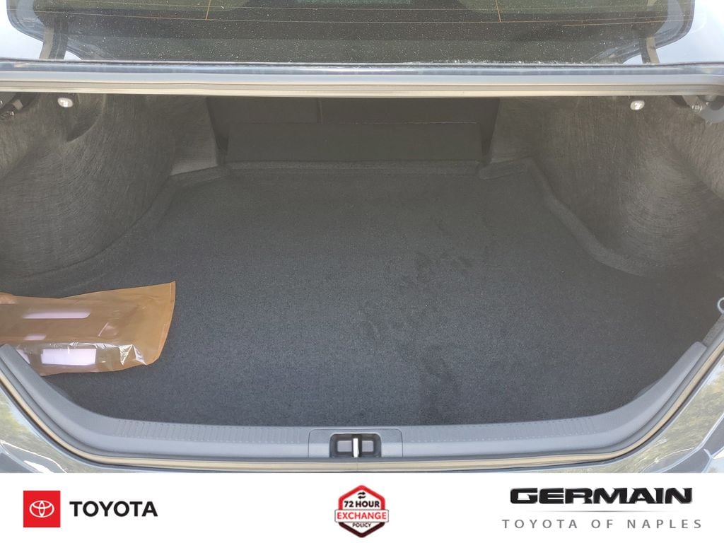 2026 Toyota Camry SE - Photo 20