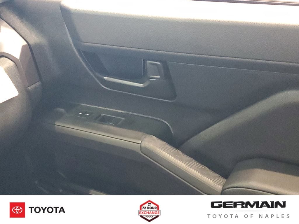 2026 Toyota Tacoma SR5 - Photo 24