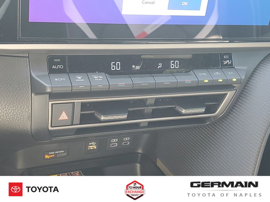 2026 Toyota Camry SE - Photo 28