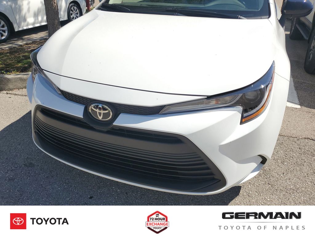 2026 Toyota Corolla LE - Photo 12