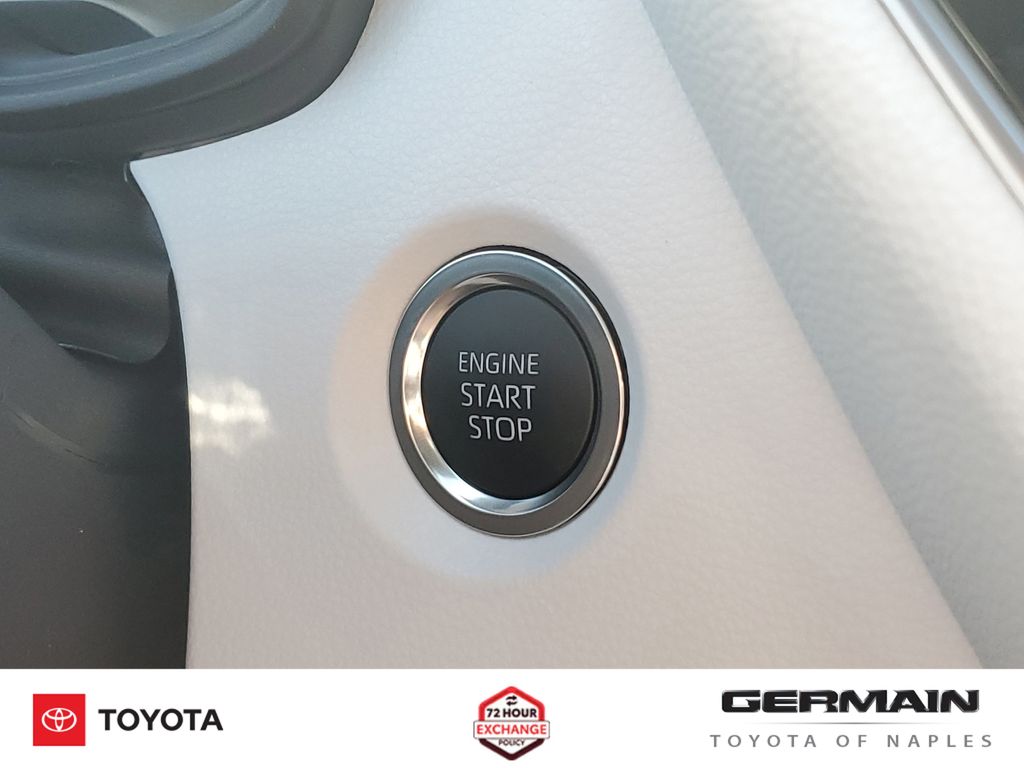 2026 Toyota Corolla SE - Photo 30