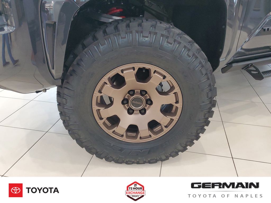2026 Toyota Tacoma SR5 - Photo 11