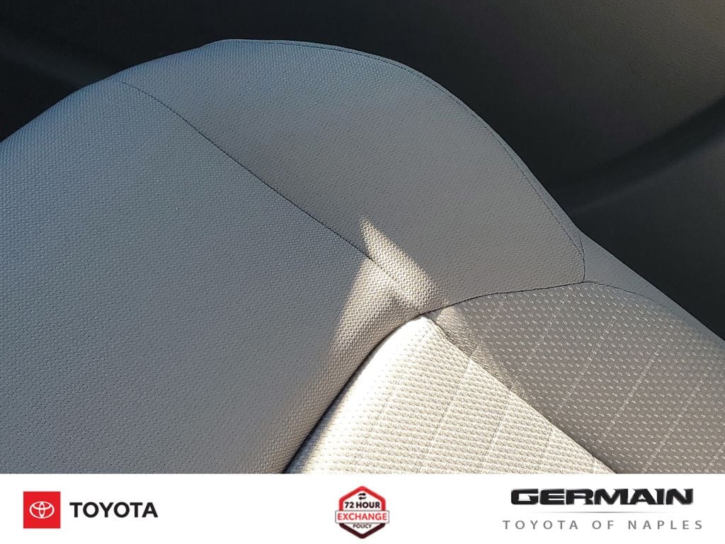 2026 Toyota Corolla SE - Photo 26