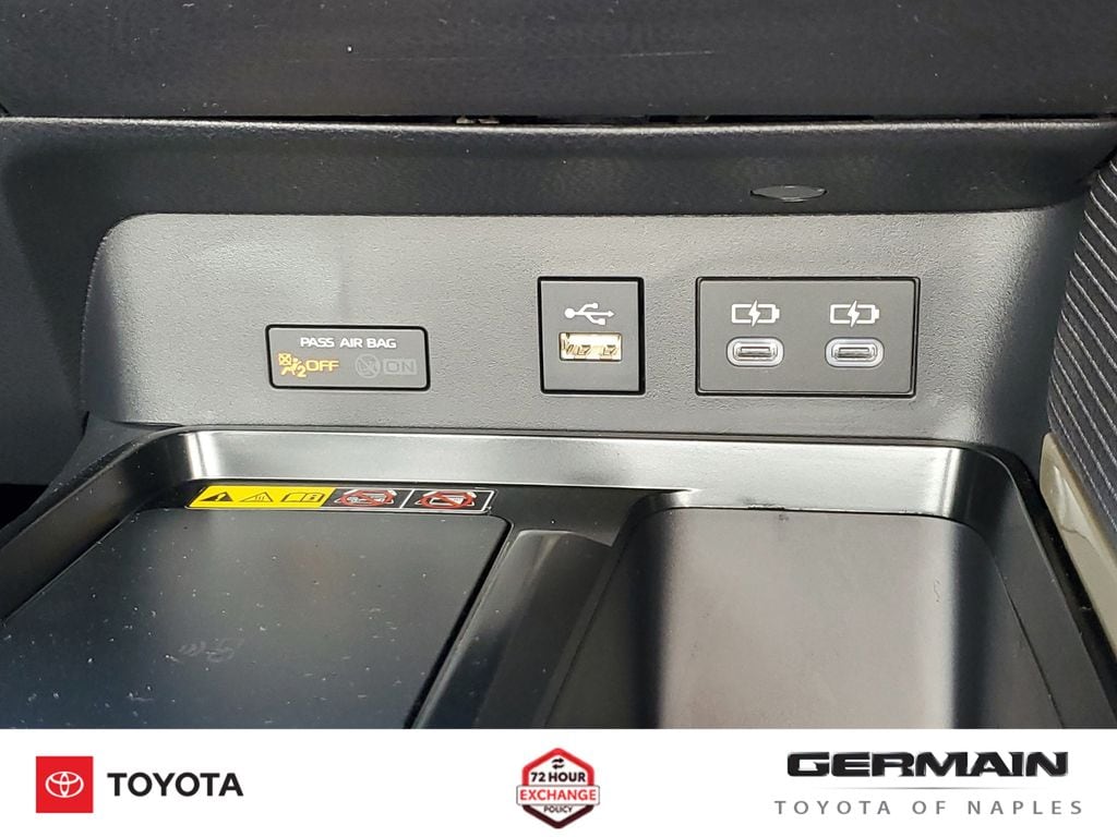 2026 Toyota Camry SE - Photo 29