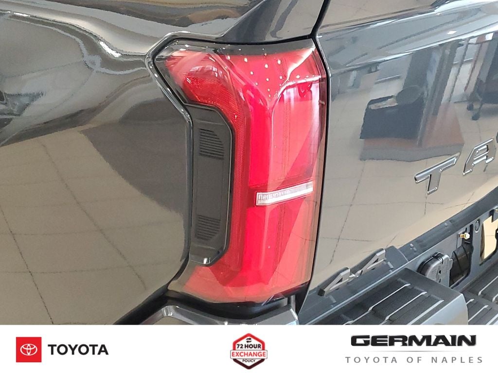 2026 Toyota Tacoma SR5 - Photo 14