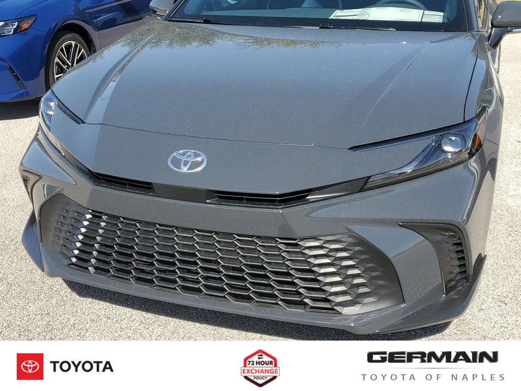 2026 Toyota Camry SE - Photo 12
