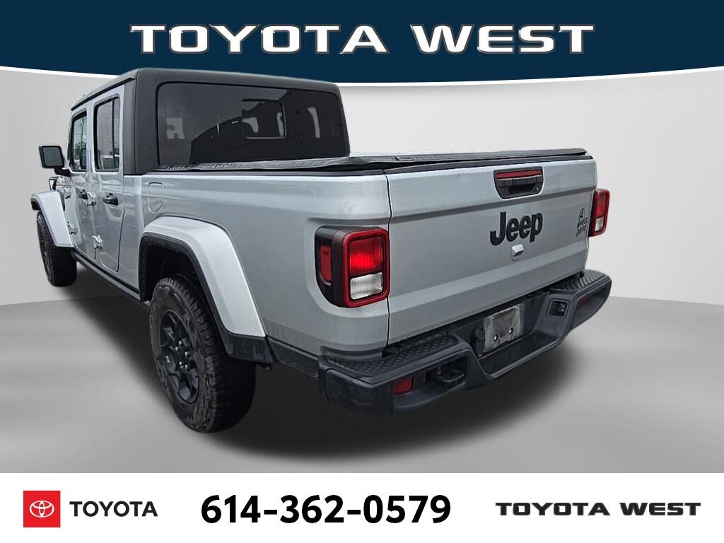 Used 2023 Jeep Gladiator Sport Truck Crew Cab
