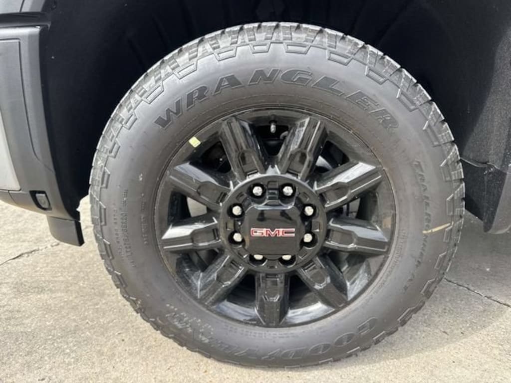 New 2026 GMC Sierra 2500 HD AT4 Truck Crew Cab