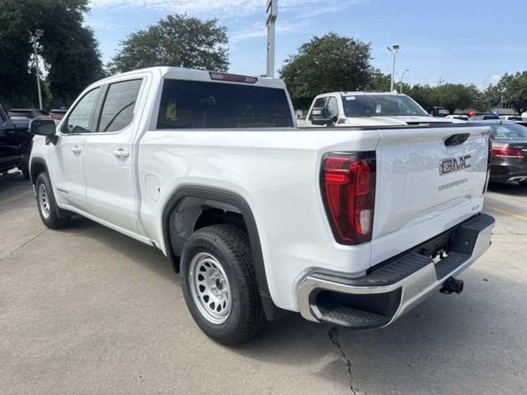 New 2026 GMC Sierra 1500 SLE Crew Cab